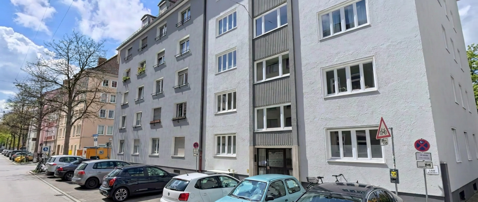 3-Zimmer-Wohnung mit Balkon und Einbauküche in der Schwindstraße, München