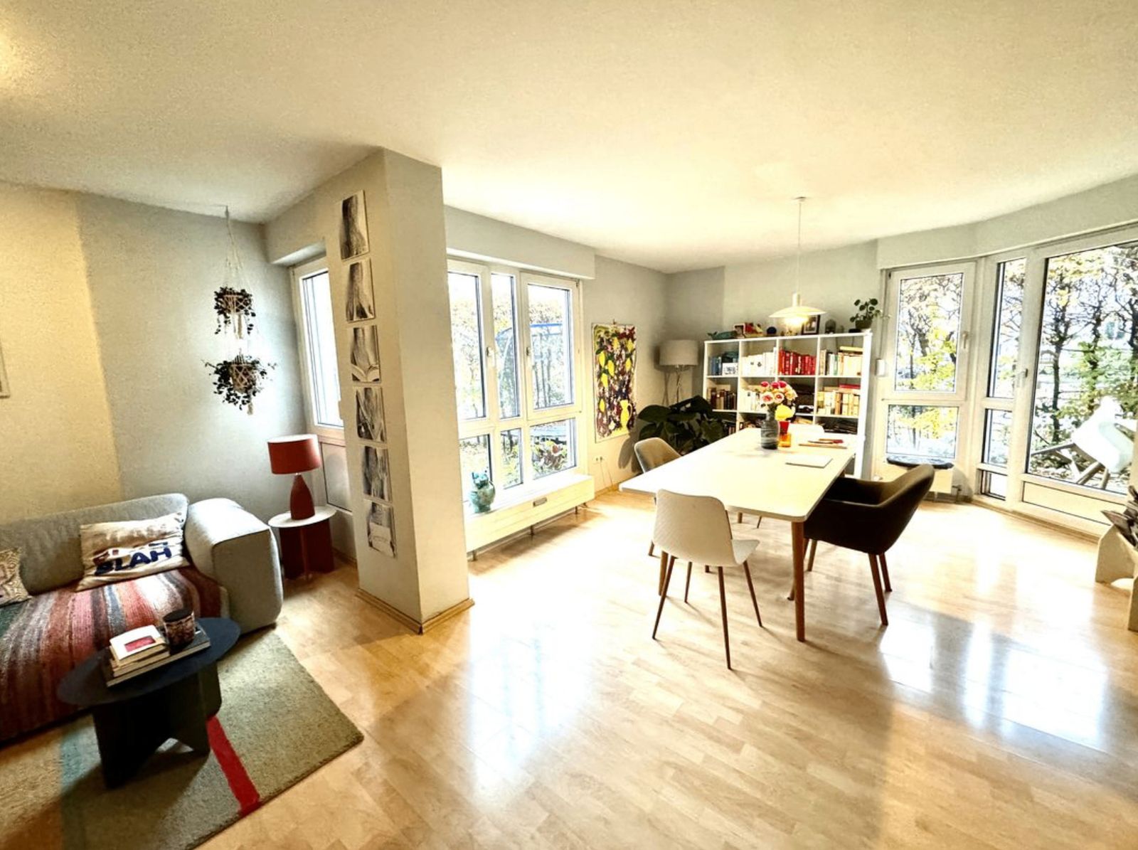 Sonnige 3-Zimmer-Wohnung mit Süd-Loggia in München-Oberföhring